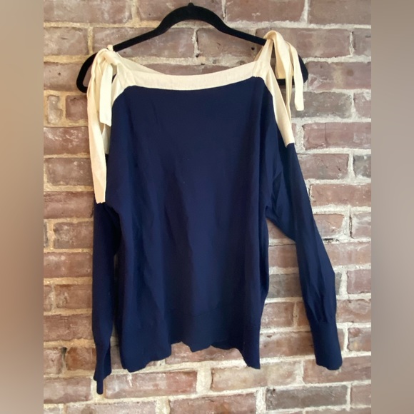 J.crew merino wool cold shoulder sweater.L - Picture 2 of 6